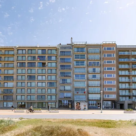 Апартаменты Huswell - Seafront With Stunning Views *